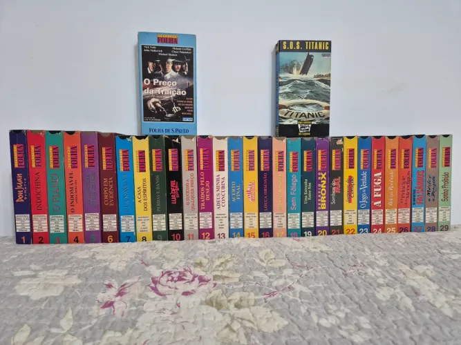 31 Fitas VHS. Filmes Folha de São