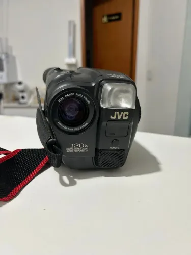 Filmadora VideoMovie GR-AX94U