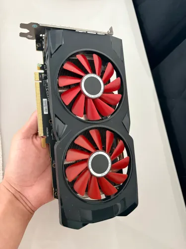 Rx 570 4gb XFX funcionando perfeitamente