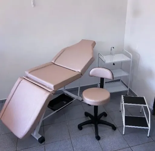 Maca fixa 3 posições seminova, cadeira, giratória, degrau