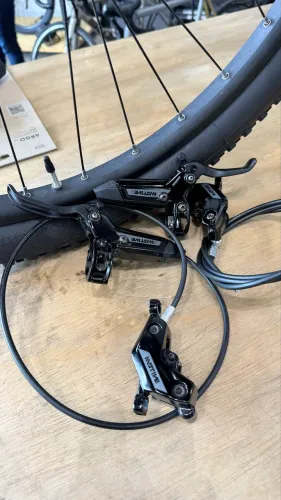 Freio Sram Motive Silver