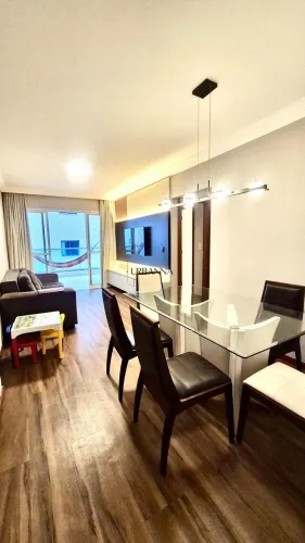 Apartamento na quadra do mar da Praia da Sereia, Praia da Costa.