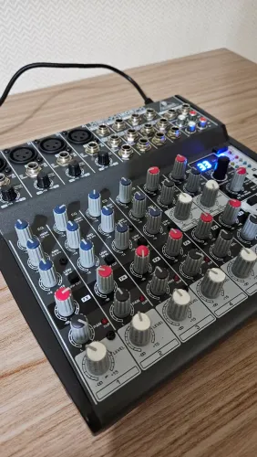 Mesa BEHRINGER 1202 FX