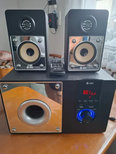 Home theater com fm e bluethot