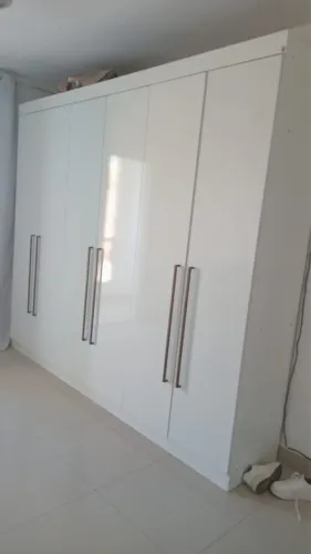Guarda-roupa casal