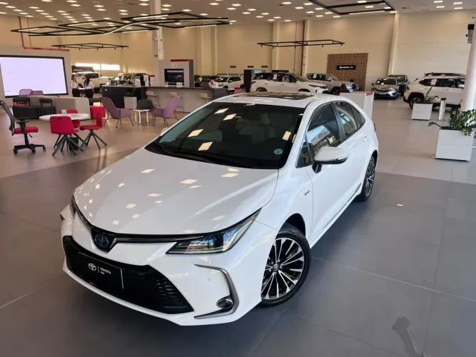 Toyota Corolla Altis Prem. Hybrid 1.8 Flex AUT 2025