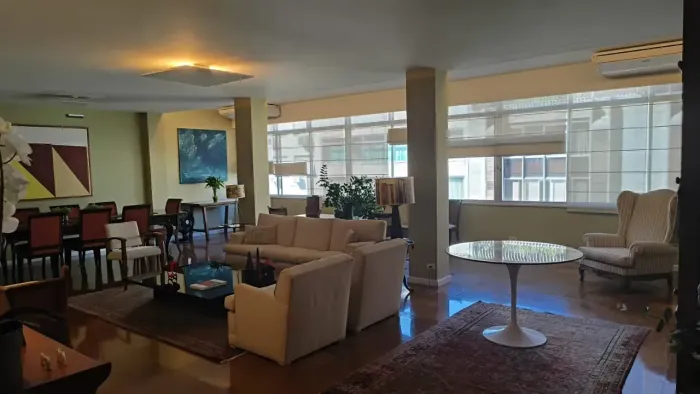 APARTAMENTO COM 3 QUARTOS (1 SUÍTE) À VENDA EM IPANEMA