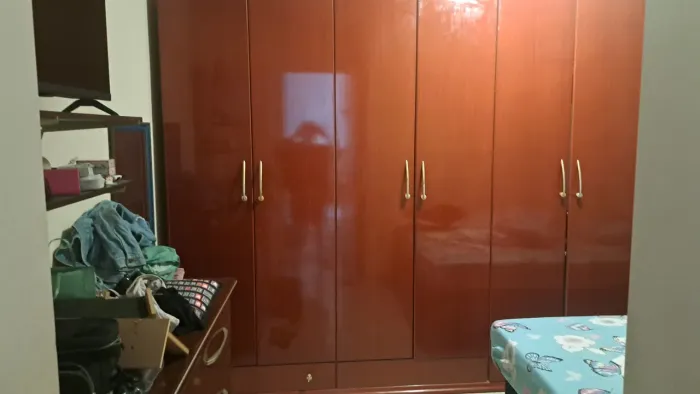 Guarda roupa 6 portas nso mande telefone pela olx a plataforma bloqueia 