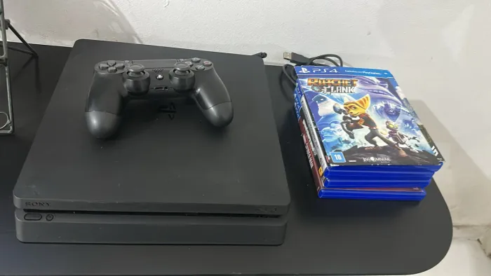 Ps4 slim