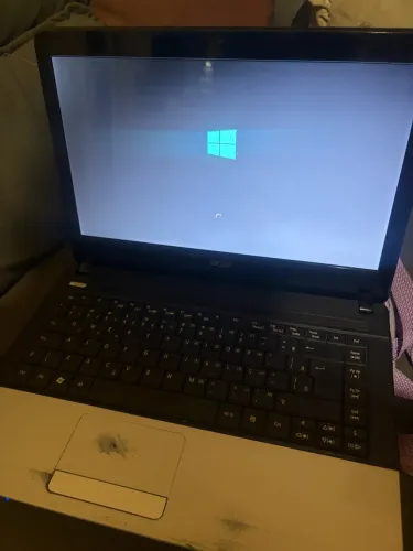 Acer e1 574 Intel i3 2th 8gb ram Ssd 120gb tela 14 bateria de 1 a 2h