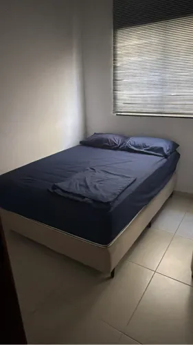 Cama Queen com Colchão e Box 3 meses de Uso