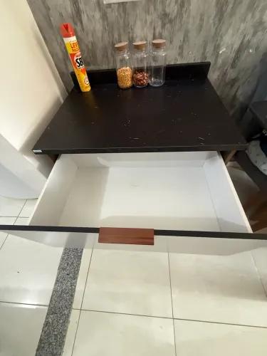 Armário de cozinha duas gavetas. 