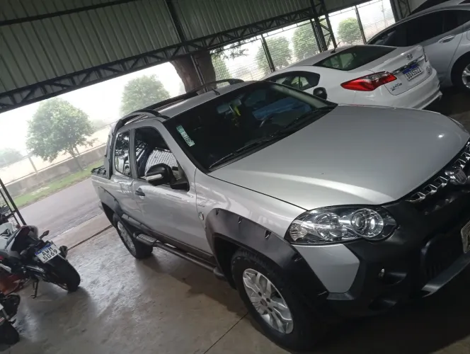 Fiat Strada Adv.1.8 16V Dualogic Flex CD 2013