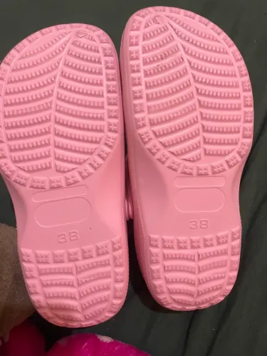 Crocs rosa