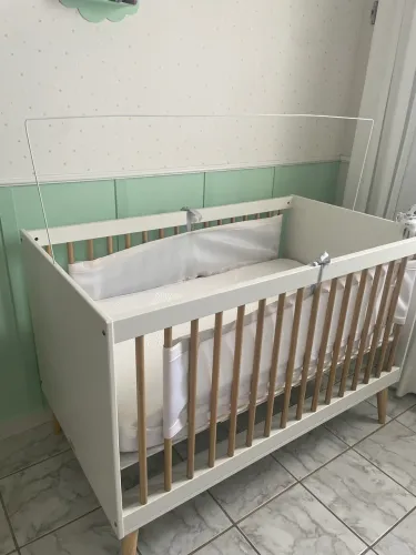 Vendo berço 2x1 marca Quater