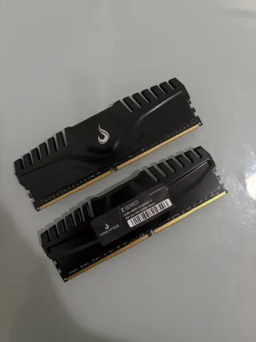 2 x Memória RAM Rise Mode Z, 16GB, 3200MHz, DDR4, Preto - RM-D4-16G-3200Z