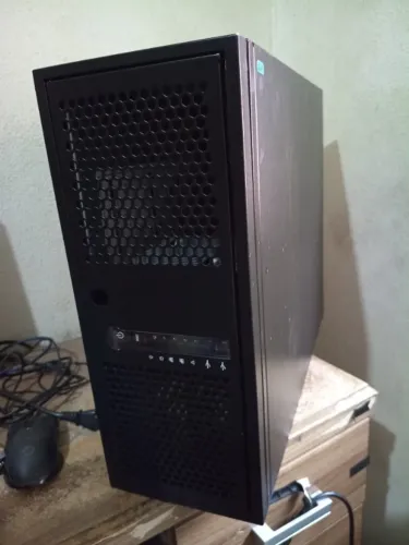 PC Servidor de 7° Geração I5 7500 Memória 8GB DDR4 HD SSD 240GB