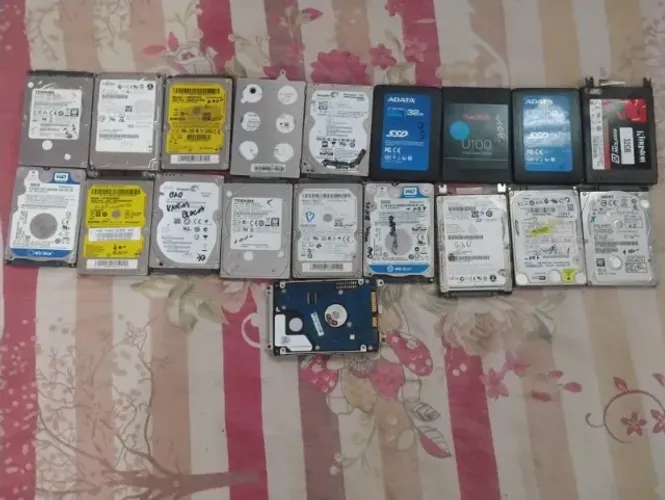 LOTE : HD´S DE NOTEBOOK´S E A MAIORIA DELES PEGAM !!!