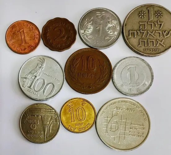 10 moedas da Ásia 