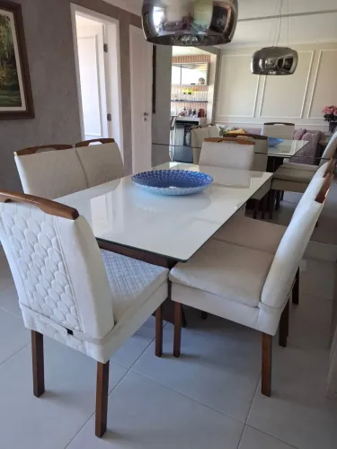 Mesa em madeira maciça!!