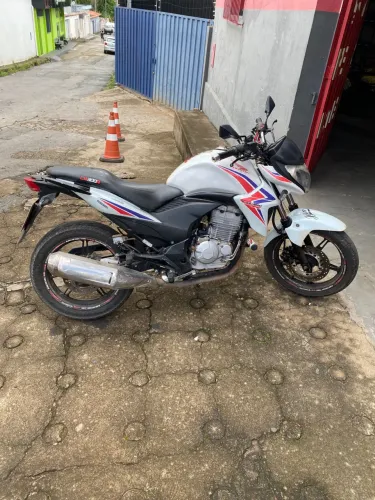 VENDO OU TROCO CB300R Flex