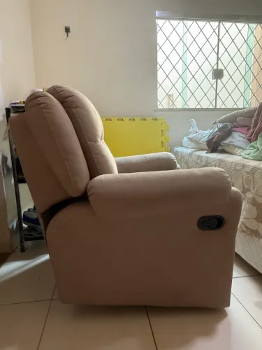 Poltrona Pelmex Gitatória Com Balanço E Reclino Bege
