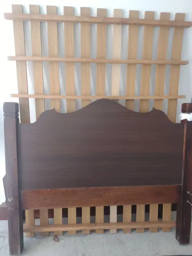 Cama com madeira maciça, Mais Colchão
