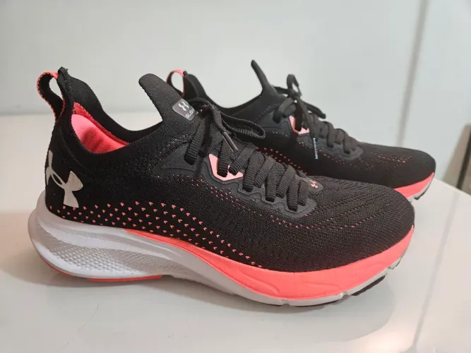 Tênis Under Armor - Tam. 38