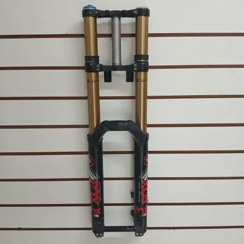 Suspensão fox float 40<br>Aro 26 passa 27/5<br>R$ 3.500