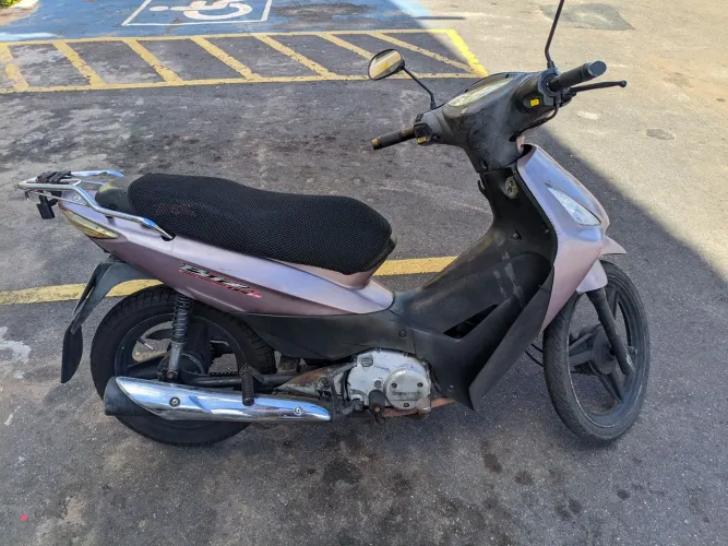 Moto BIZ 125 ES 2010