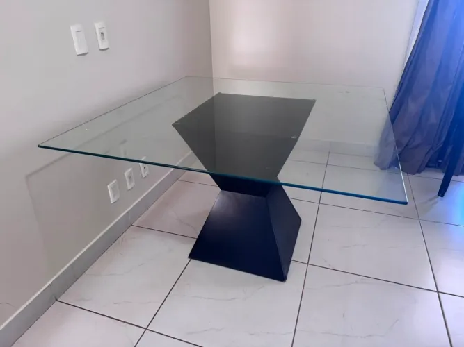 Mesa com Vidro Temperado