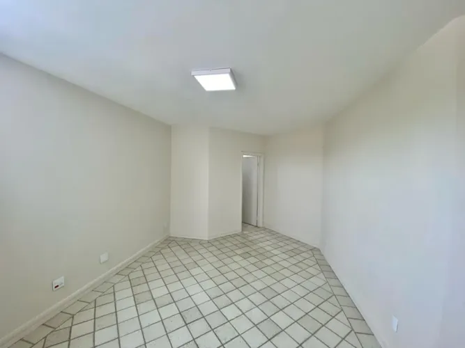 Sala Comercial para Locação com 394 m² no Alto Cafezal em Marília/SP