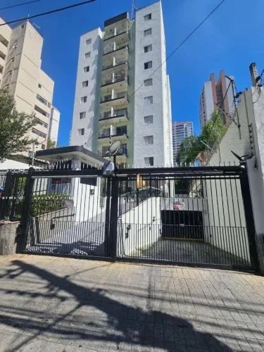 Apartamento à venda na Aclimação com 50 m², 2 dormitórios, condomínio com piscina, churras