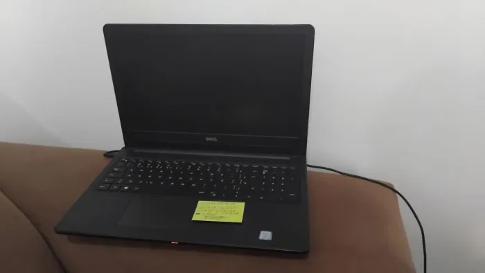 Notebook Dell Inspiron 15 3567 (Intel i-3 ; muito conservado.)