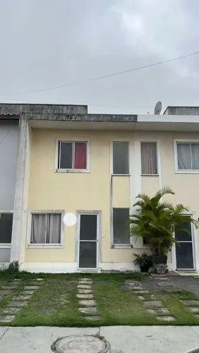 Alugo Villagio no condomínio Villagio Papagaio