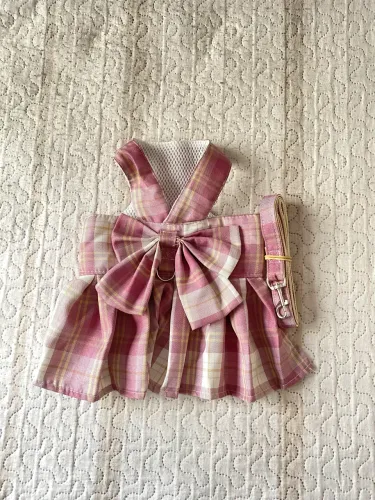Roupinha Pet cachorro rosa xadrez, fêmea, tamanho G, com guia, novo.