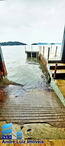 Casa Beira-Mar com Pier e Estrutura Náutica em Itacuruçá - RJ (André Luiz Imóveis).