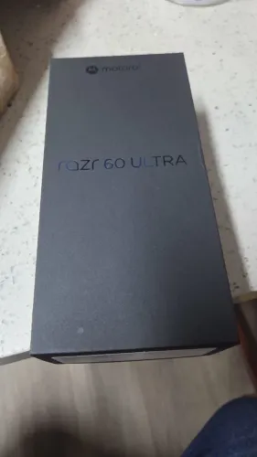 Motorola Razr 60 Ultra 1tb