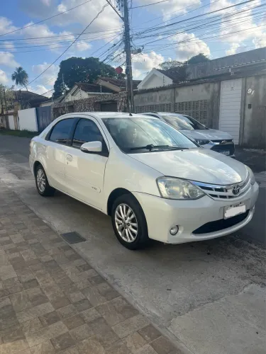 Toyota Etios XLS Sedan 1.5 Flex 16V 4P Mec. 2015
