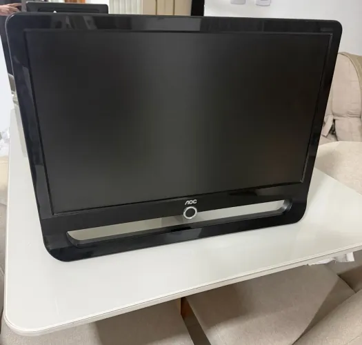 Monitor AOC 22 pol