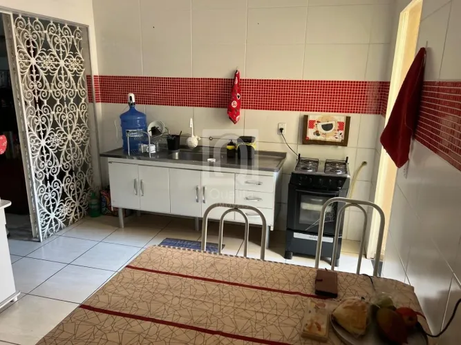 Casa à venda no bairro Vila Santana