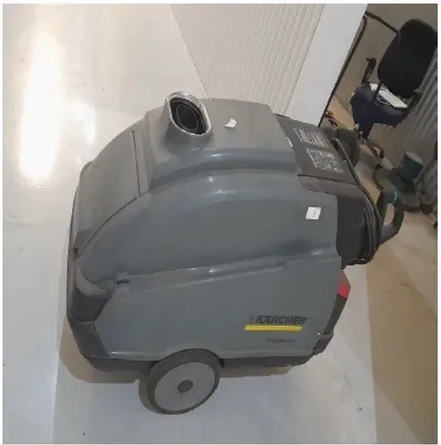 Lavadora e Secadora de Pisos Industrial Karcher HDS8/17 - 220V