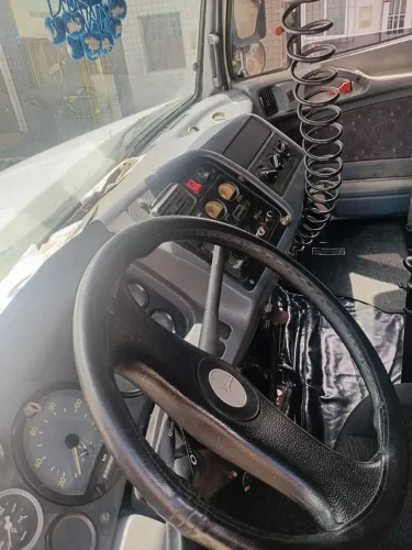 Caminhão Mercedes Benz 1634