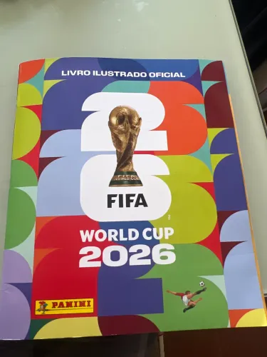 Álbum Copa do Mundo 2026, 80% completado com +170 figurinhas repetidas