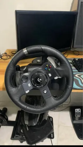 Vendo volante Logitech G920 + cockpit