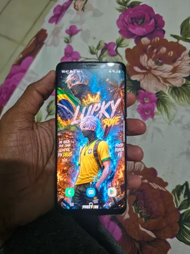 SAMSUNG S9 + DE 128GB E 8 DE RAM VENDO OU TROCO