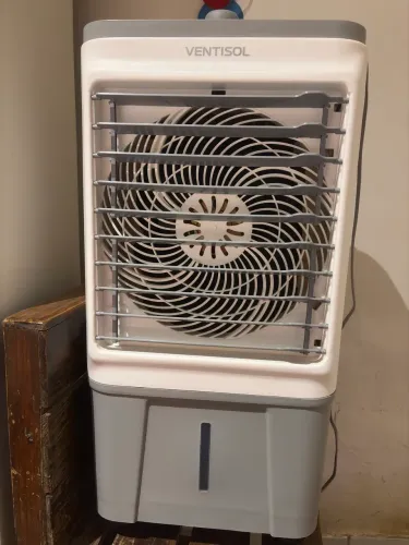 Climatizador Ventisol CLIN 16L 130W Semi Novo na Garantia