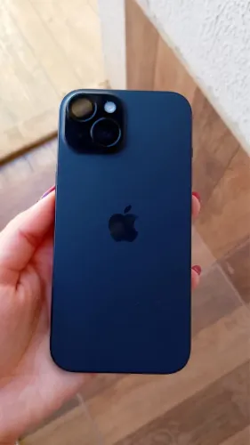 iPhone 15