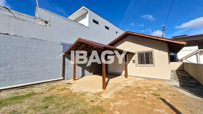 Excelente Casa 2 dormitório(s) em Jardim Eldorado - Palhoça