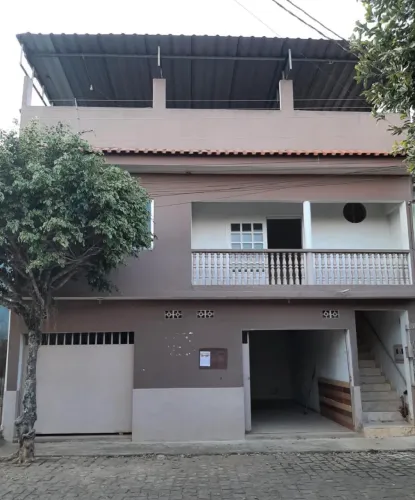 Casa 3 Quartos + Ponto Comercial à Venda | Santana de Cataguases